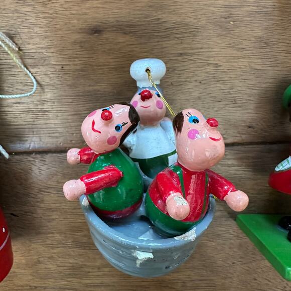 Vintage nursery rhyme storybook Wood Ornaments Handmade Christmas set of 10 - Picture 3 of 13